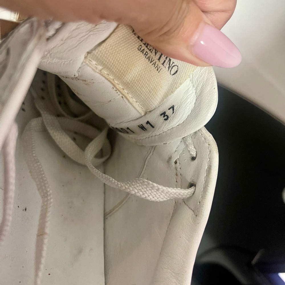 Valentino Garavani White Leather Studded Sneakers - Picture 7 of 10